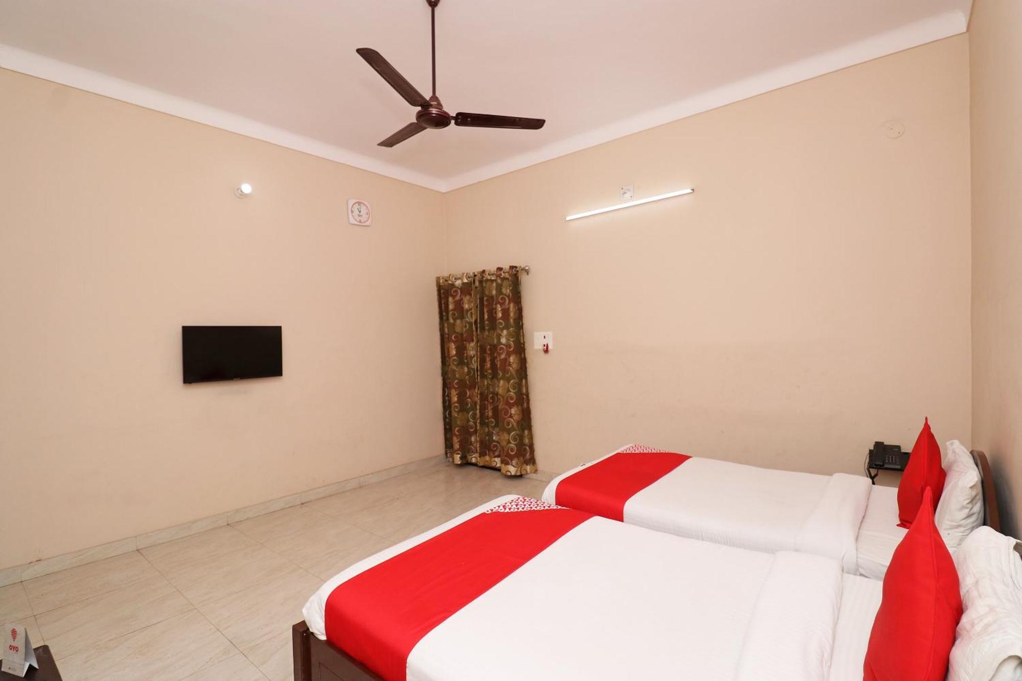 Flagship Chandra Prabha Guest House Varanasi Esterno foto